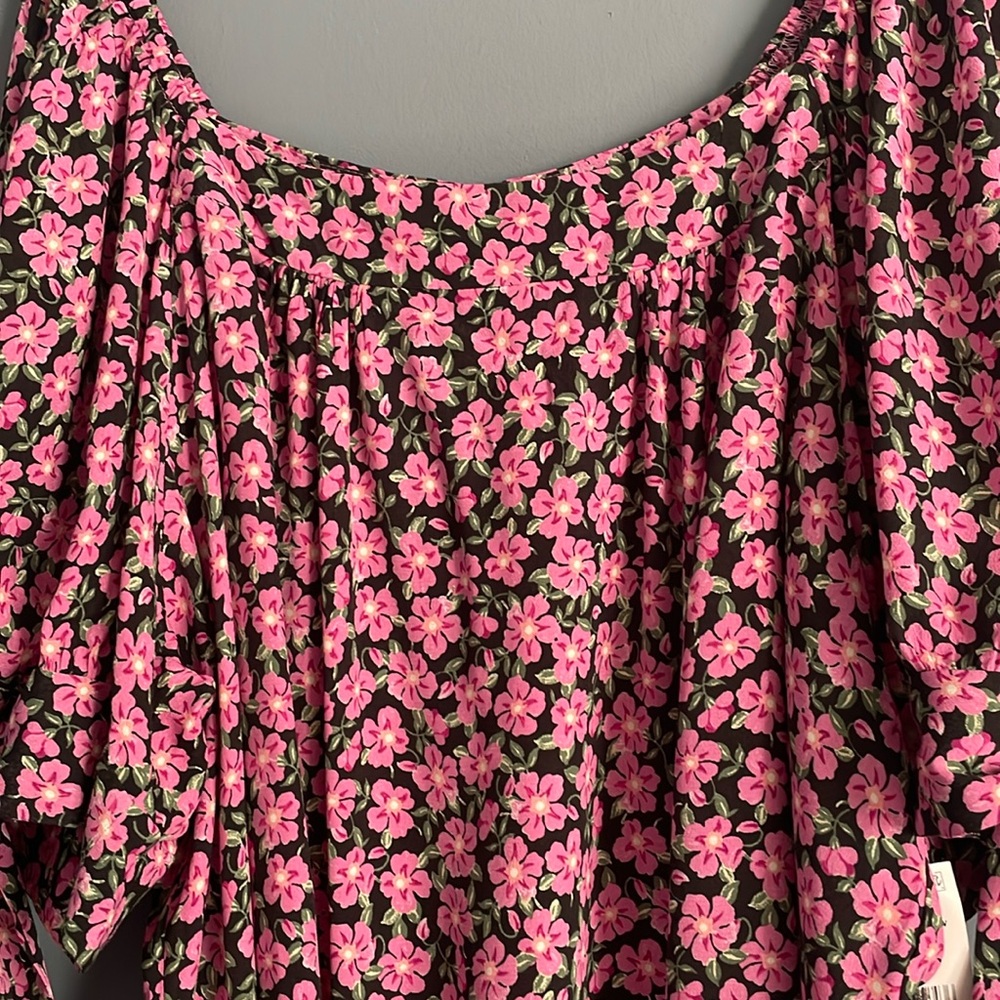 Karen Kane top2x